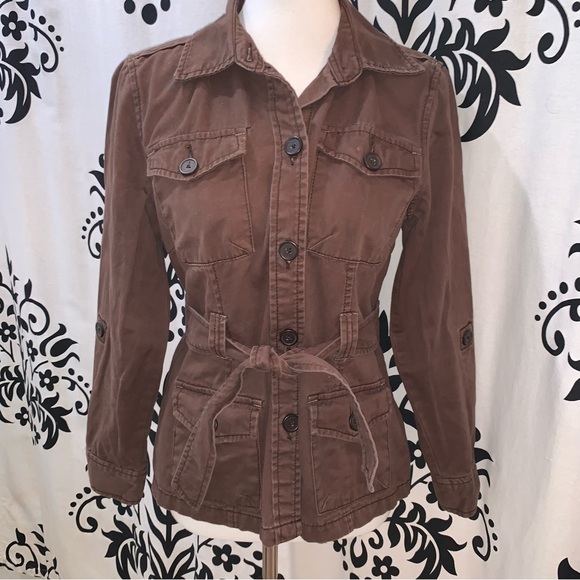 French Cuff Sz M Brown Safari Style Jacket with Patch Pockets and Self Tie Belt - Picture 2 of 10